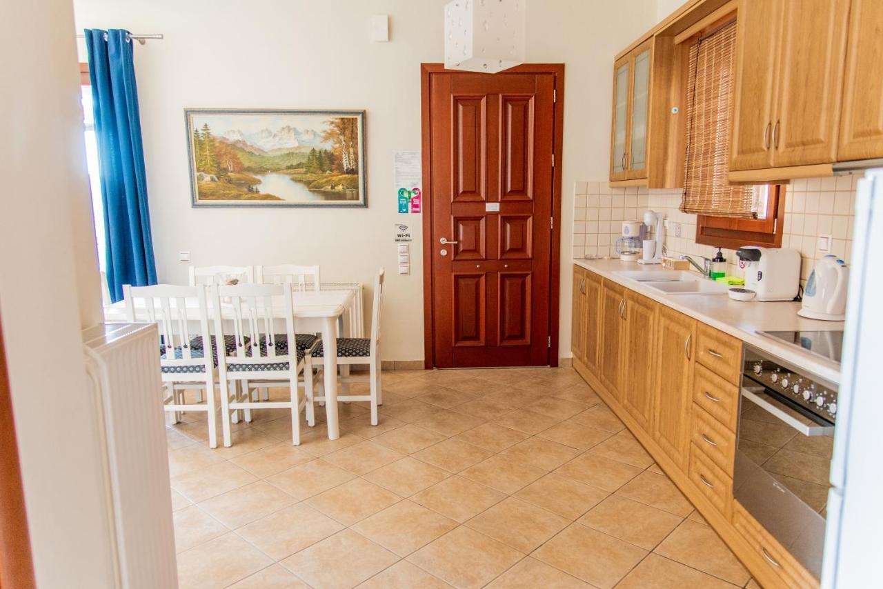 Villa Cavo D' Oro Korissia  Exteriör bild
